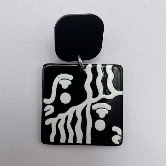 Retro Black & White Dangle Earrings -Artistic Unique Trendy Square Earrings - Picture 16 of 17